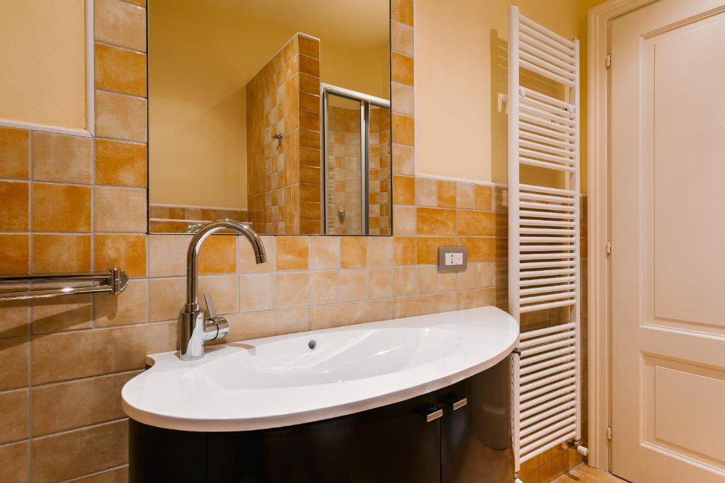 Een badkamer bij Villa Monti