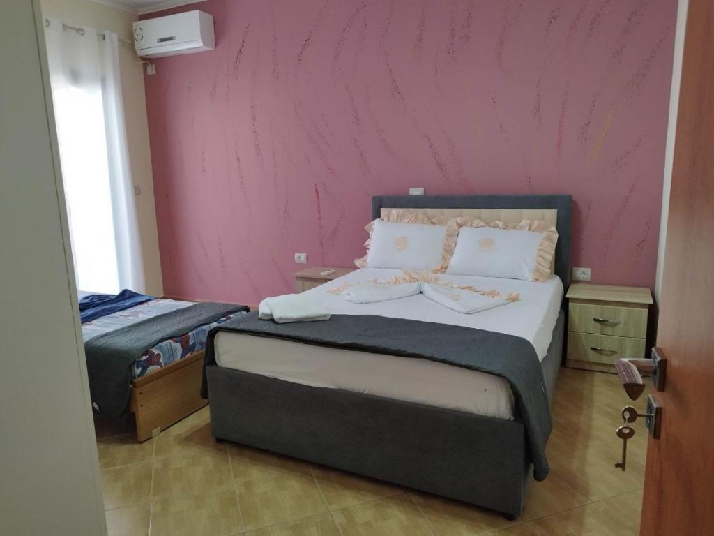 Alexander Apartment - Image 2