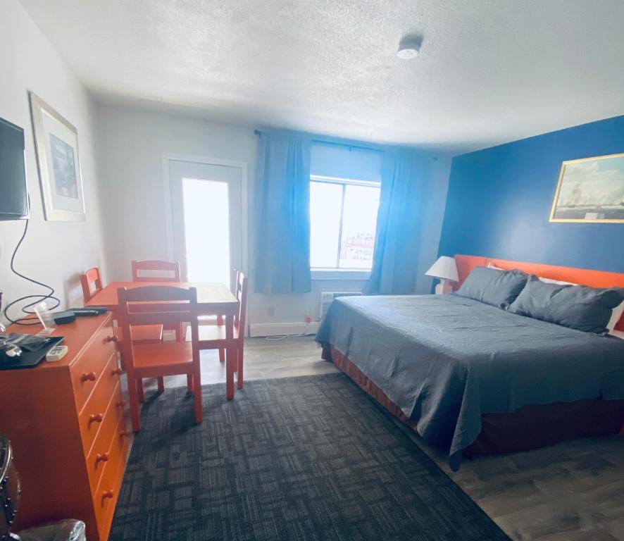 Ships Inn - Triple Room With Balcony