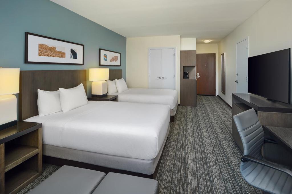 Hyatt House Atlanta Downtown - Queen Room With Two Queen Beds