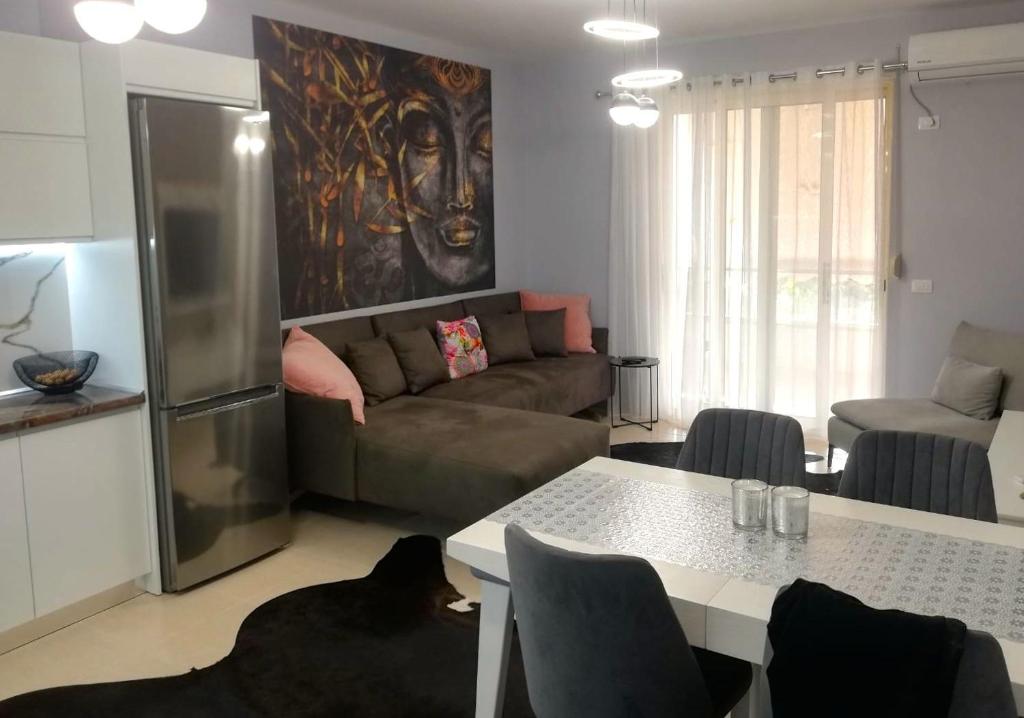 S.E.V. Sunset Homes - Imazhi 9