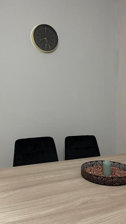 One-Bedroom Apartment Near U.S. Embassy - Image 7