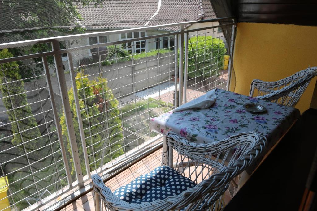 Balkón alebo terasa v ubytovaní Orosz Apartmanház Gyula
