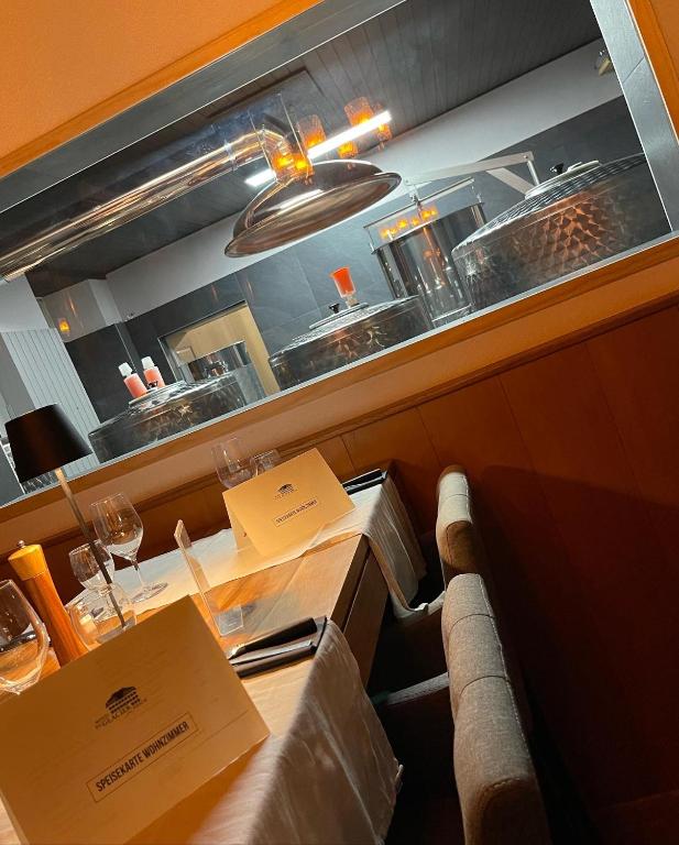 Kuchyň nebo kuchyňský kout v ubytování DU GLACIER Boutique & Traditions Hotel