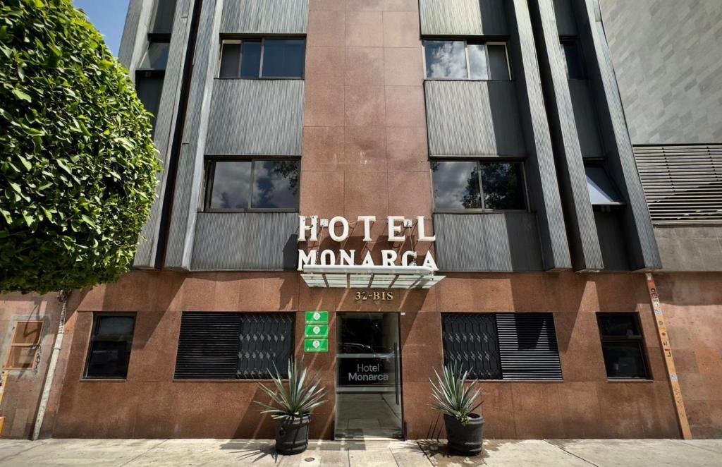 HOTEL MONARCA