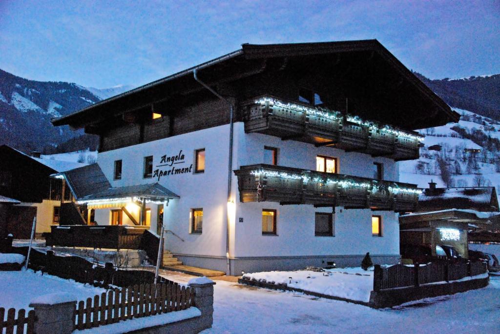 Nespecifikovaný výhled na hory nebo výhled na hory při pohledu z apartmánu