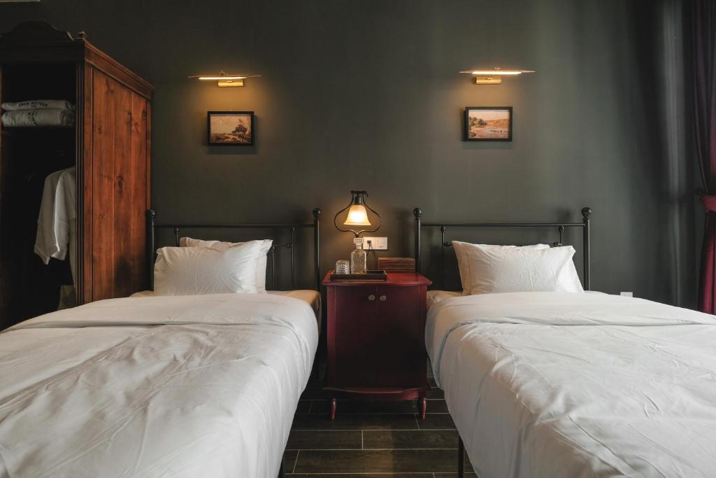 The Chum Boutique - 11