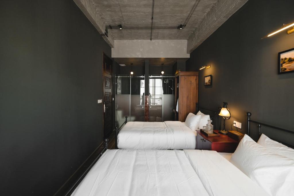 The Chum Boutique - 10