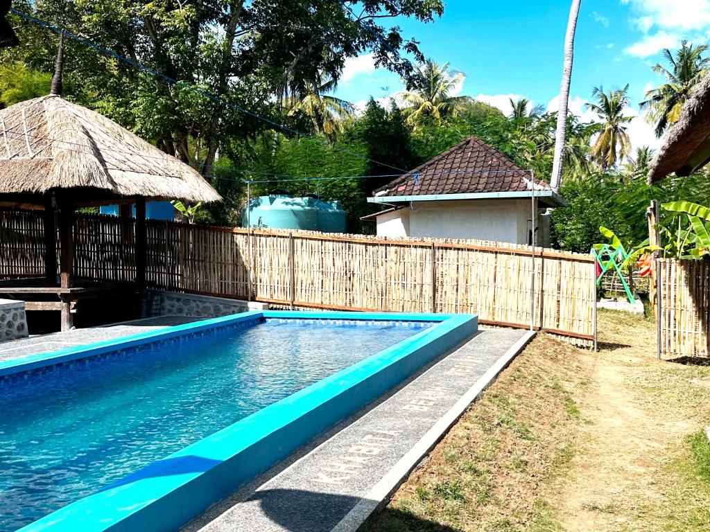 Bazén v ubytování Khabita Beach Resort nebo v jeho okolí
