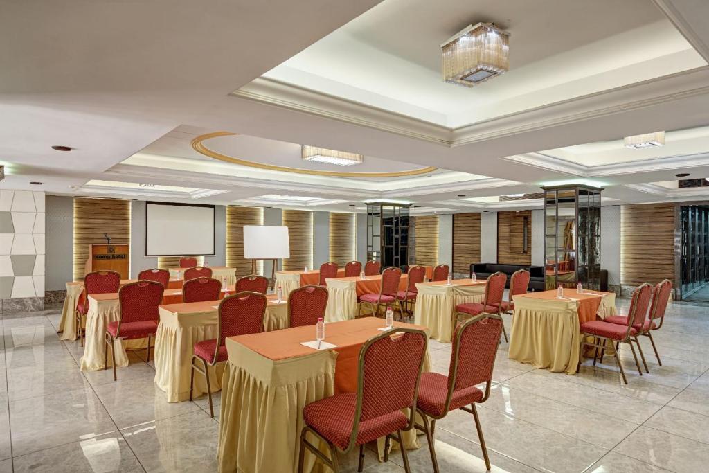 Konferenční prostory v ubytování The Cama - A Sabarmati Riverfront Hotel