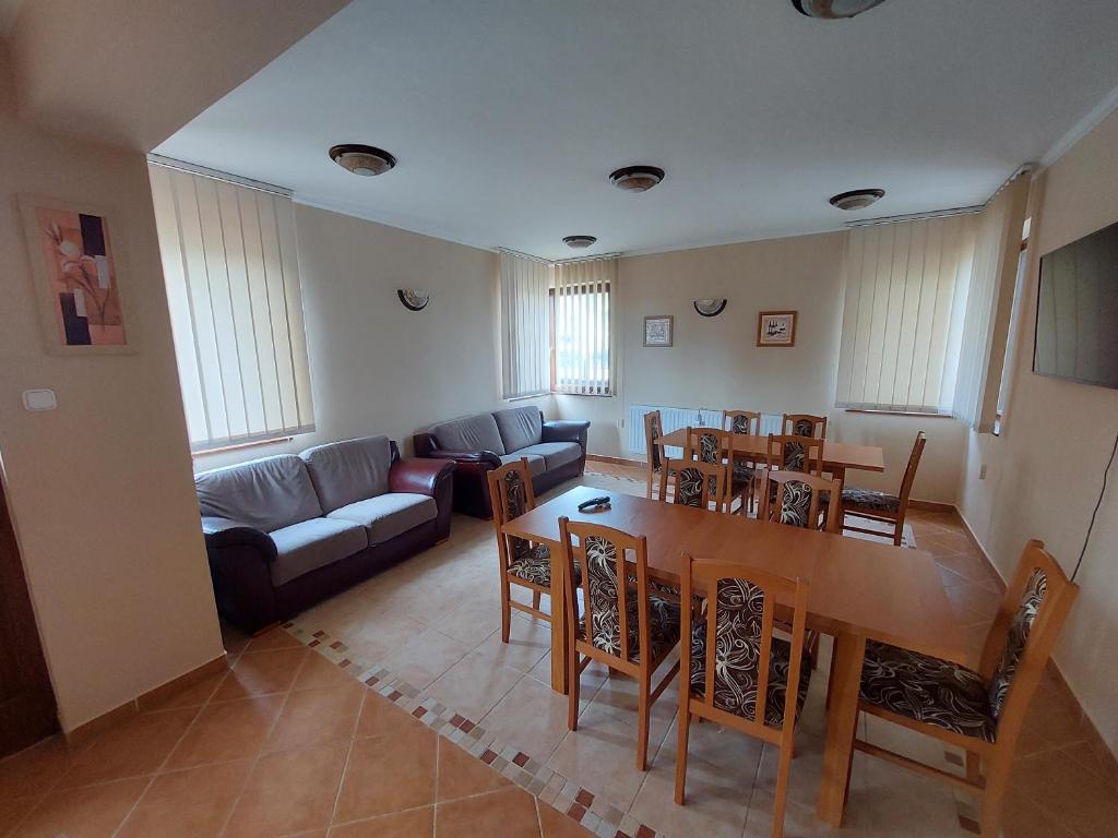 Posezení v ubytování Cserke Apartmanház