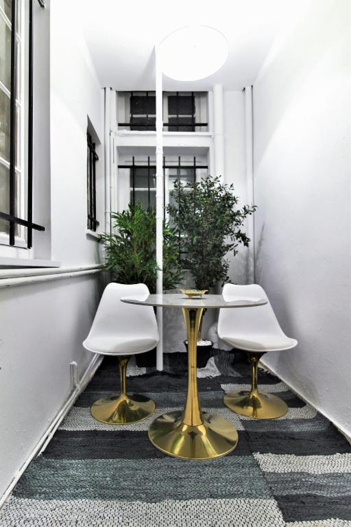 Kolonaki Jewel 1st floor feel like home properties - One-Bedroom Apartment