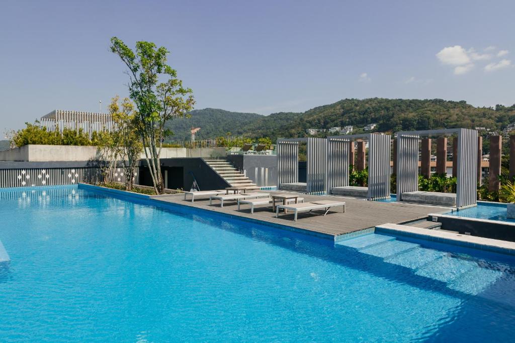 Bazén v ubytování Aristo 2 Phuket, Surin beach nebo v jeho okolí
