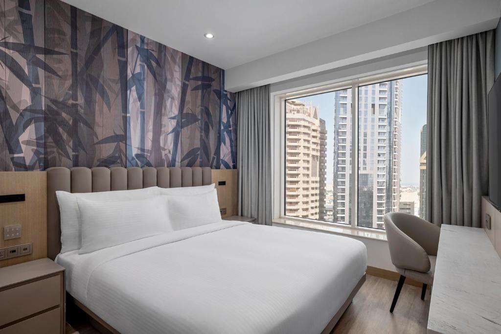 
Premium One Bedroom Suite with 1 Queen Bed - City View - Includes 20% Off Food & Beverage
