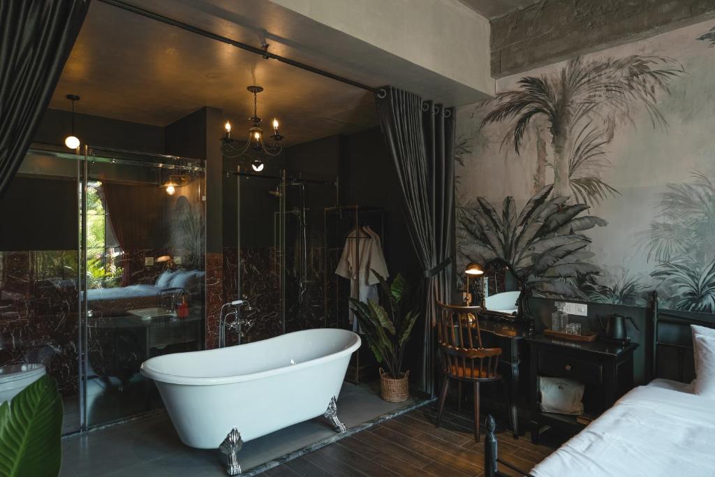 Phòng tắm tại The Chum Boutique