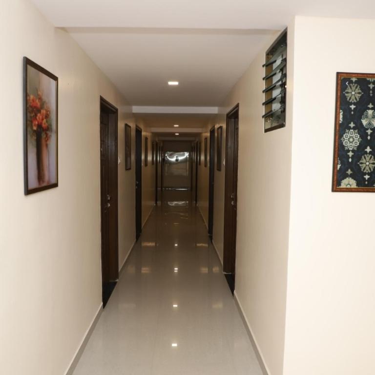 STAYMAKER Hotel North Face, Belgaum – Updated 2024 Prices