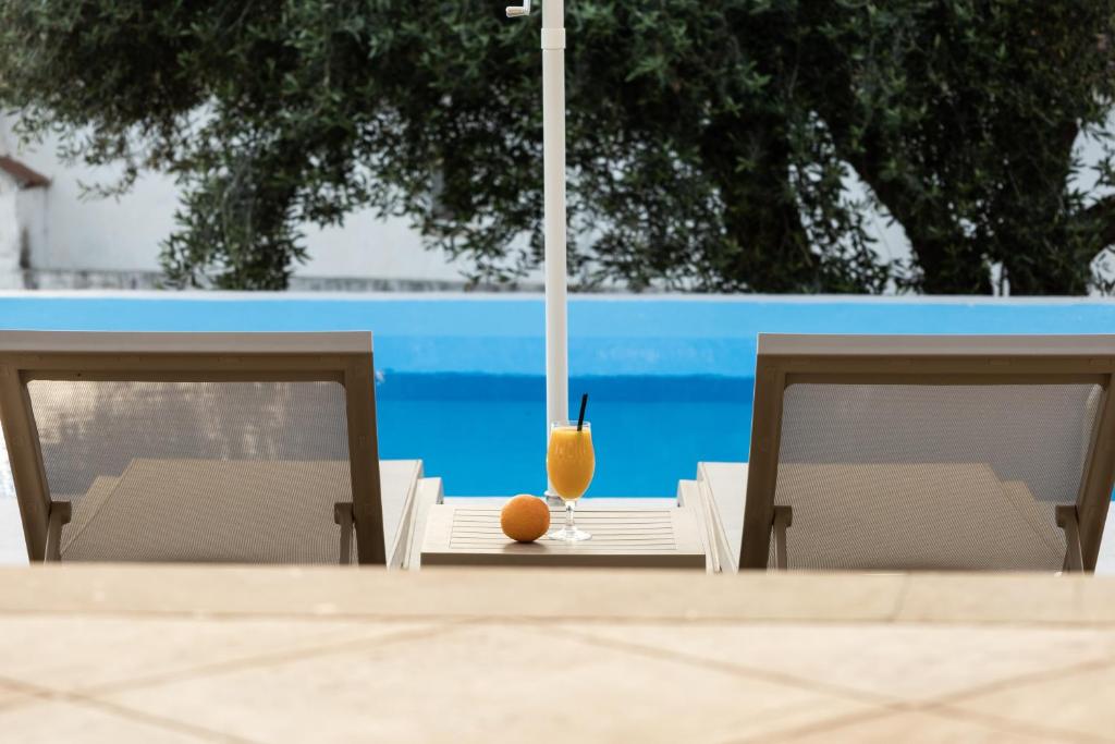 Balkón nebo terasa v ubytování Chrisovalanto Hotel