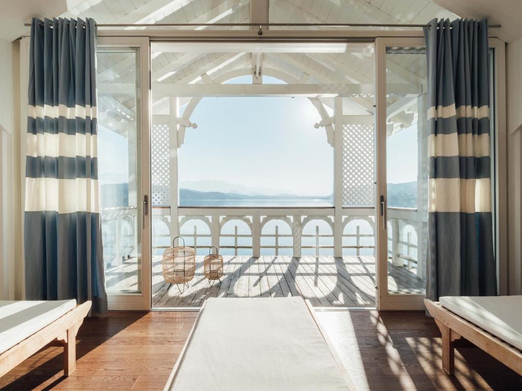 Posteľ alebo postele v izbe v ubytovaní Werzers Hotel Resort Pörtschach