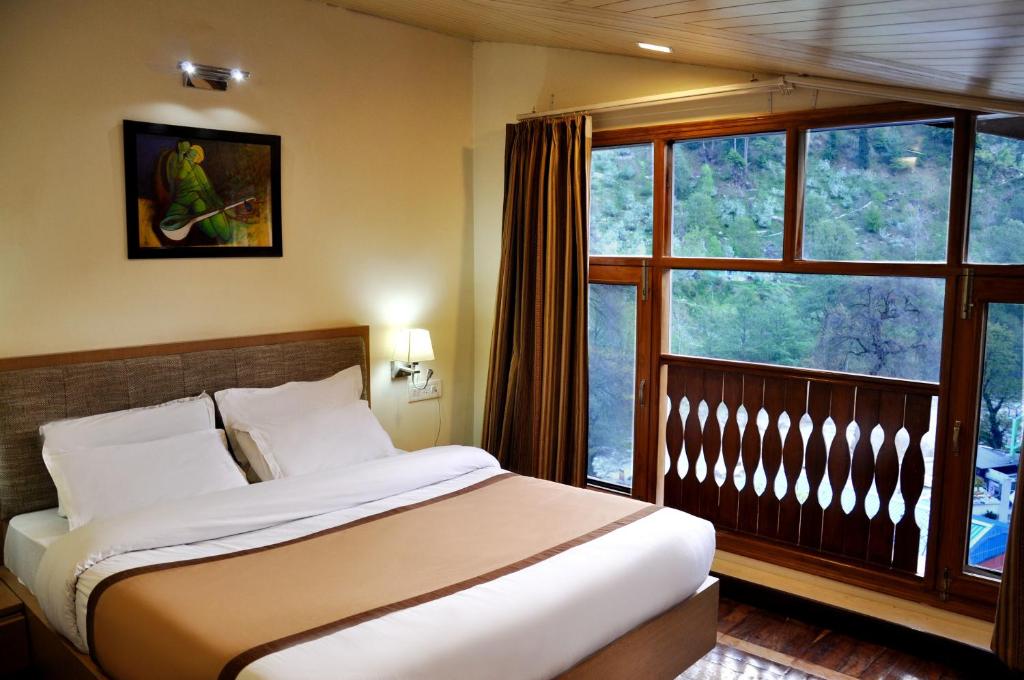 Bravia Hotel Manali Inn - Family Junior Suite