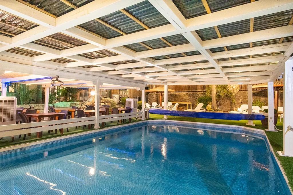 Bazén v ubytování Nof glili Mansion nebo v jeho okolí