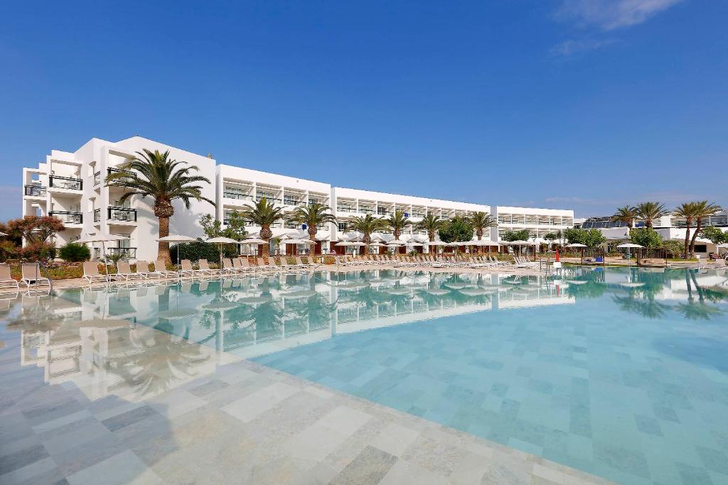 Grand Palladium Palace Ibiza Resort & Spa- All Inclusive ...