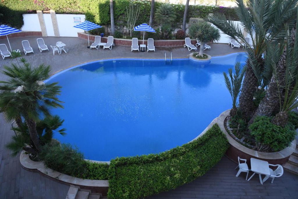 Bazén v ubytování Golden Beach Appart'hotel nebo v jeho okolí