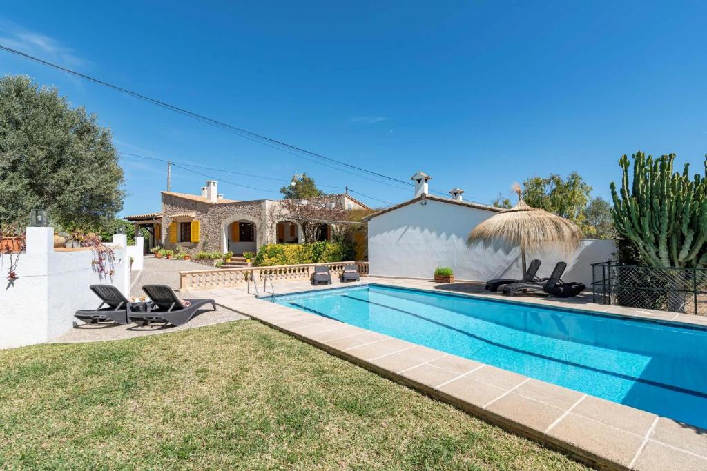 Els Gorgs by Sealand Villas