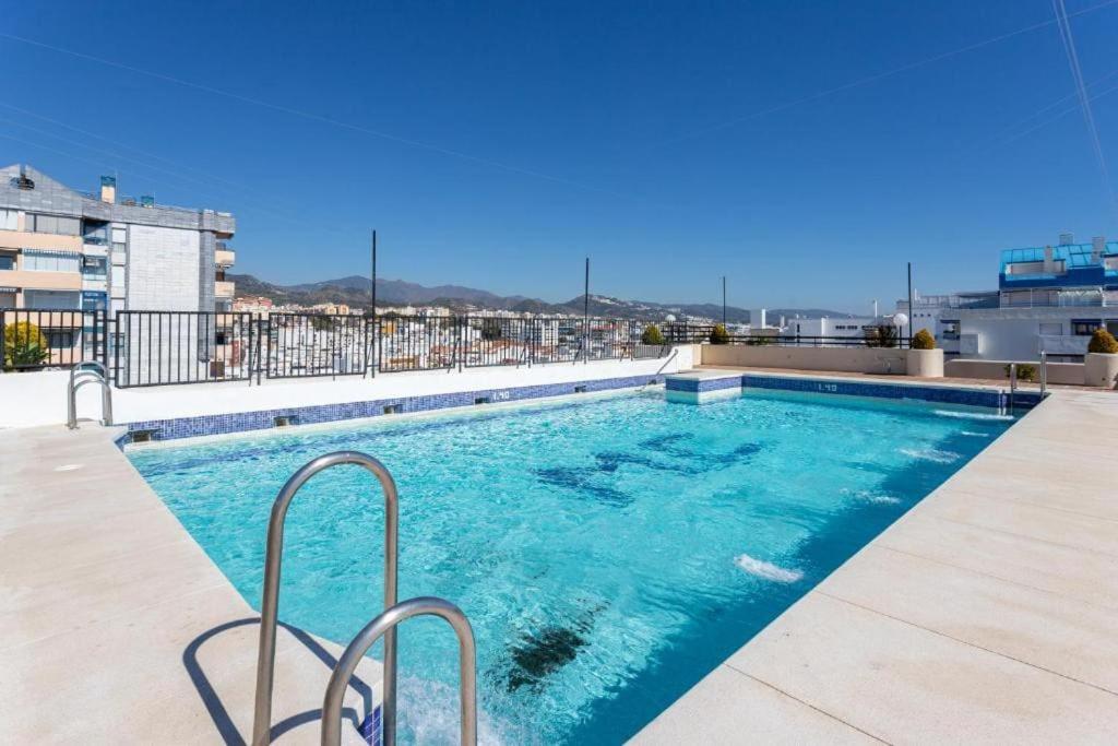 Marbella Centre Beachfront with Pool, Marbella – Bijgewerkte ...