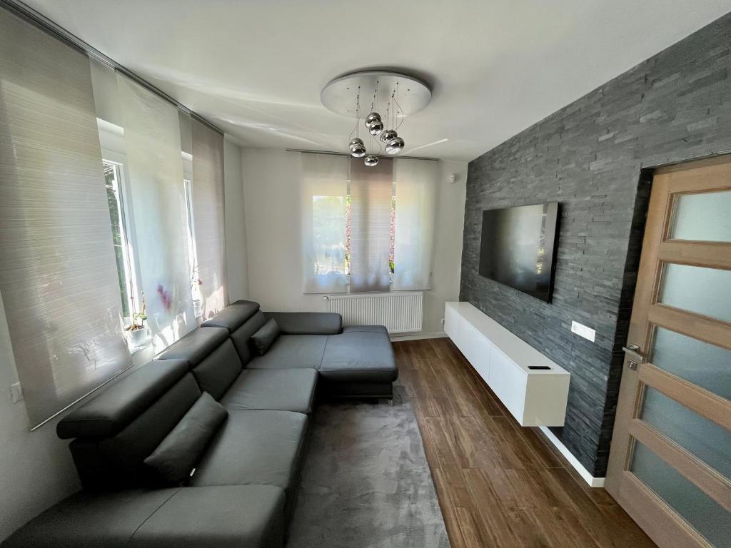 Bagoly Apartman - One-Bedroom Apartment