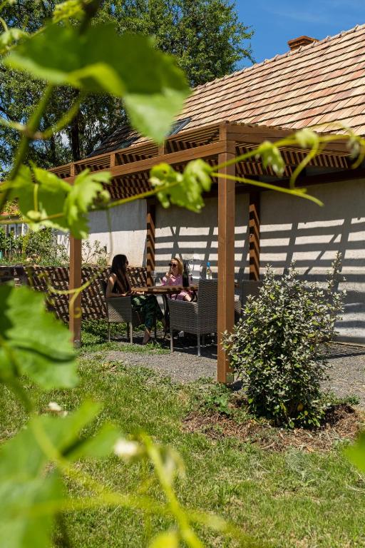 Fotografia z galérie ubytovania Tagyon Birtok Mandula Apartmanház v destinácii Tagyon