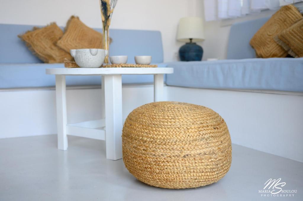 Posezení v ubytování Siridaki Homes Leros
