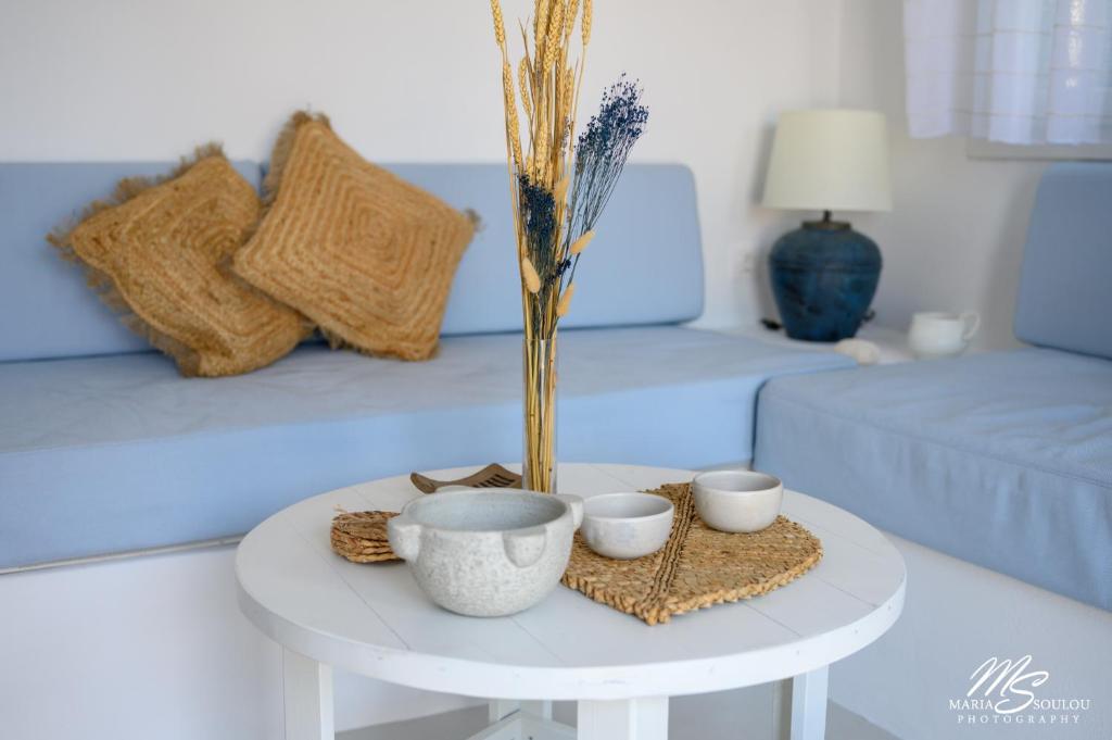 Posezení v ubytování Siridaki Homes Leros
