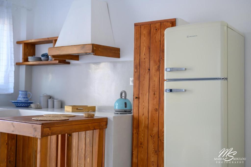 Kuchyň nebo kuchyňský kout v ubytování Siridaki Homes Leros