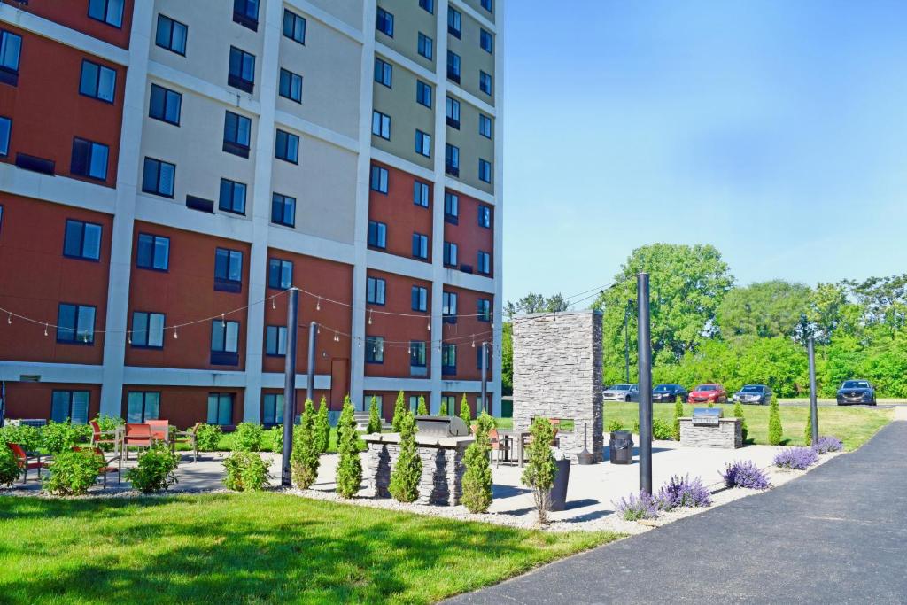 Candlewood Suites Indianapolis Downtown Medical District by IHG photo
