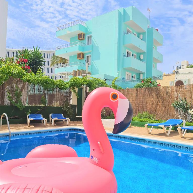 Tabbu ibiza apartments, Playa den Bossa – Precios ...