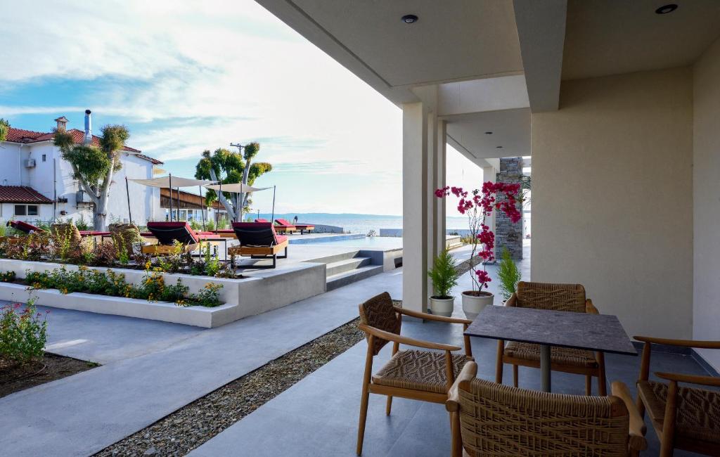 Amyntas Seafront Hotel - Adults Only - 4