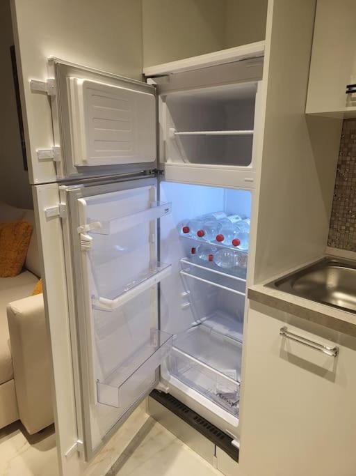 Kuchyň nebo kuchyňský kout v ubytování Duplex neuf 2 chambres HUY