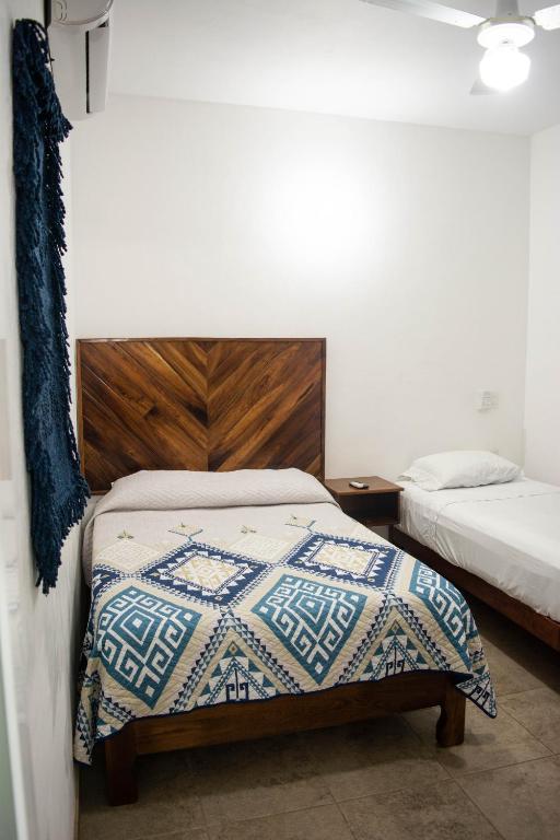 DownTown Rooms San Pancho - Budget Double Room