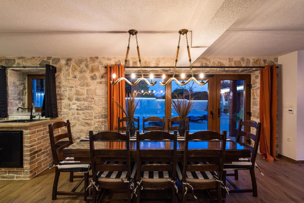 Fotografia z galérie ubytovania Stone villa Miandri v Sukošane