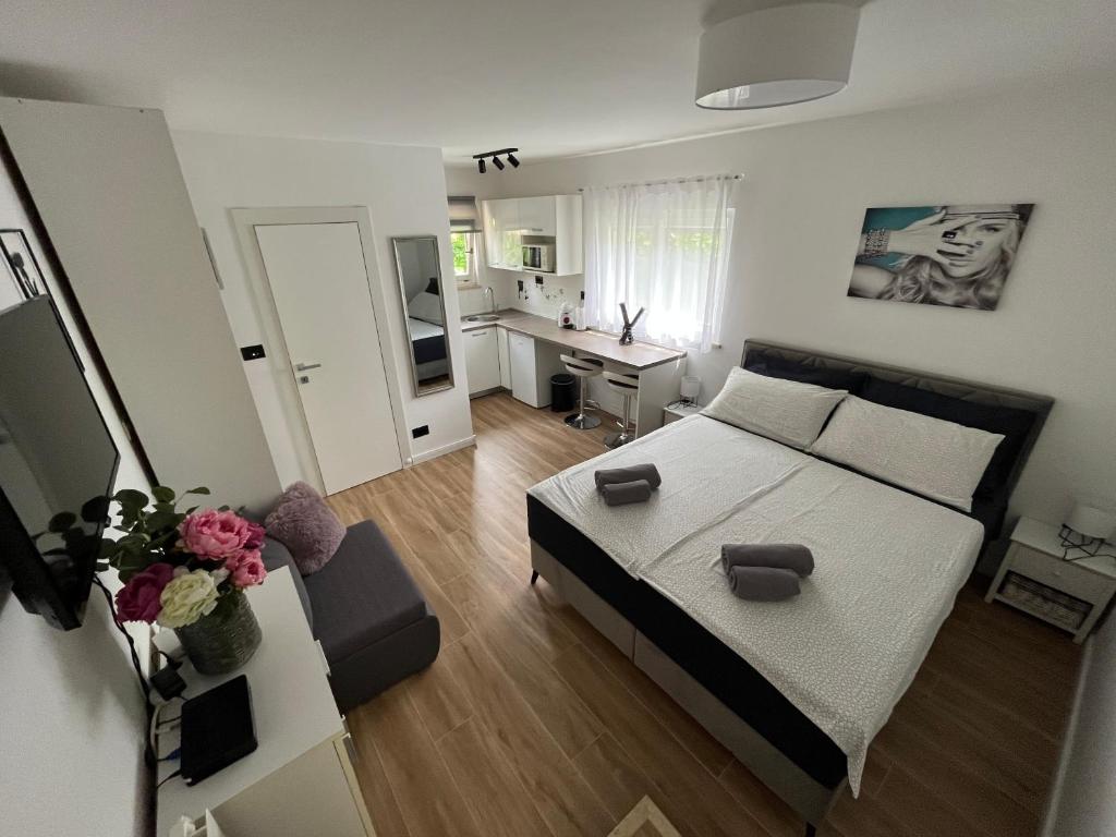 Apartmani Esmeralda