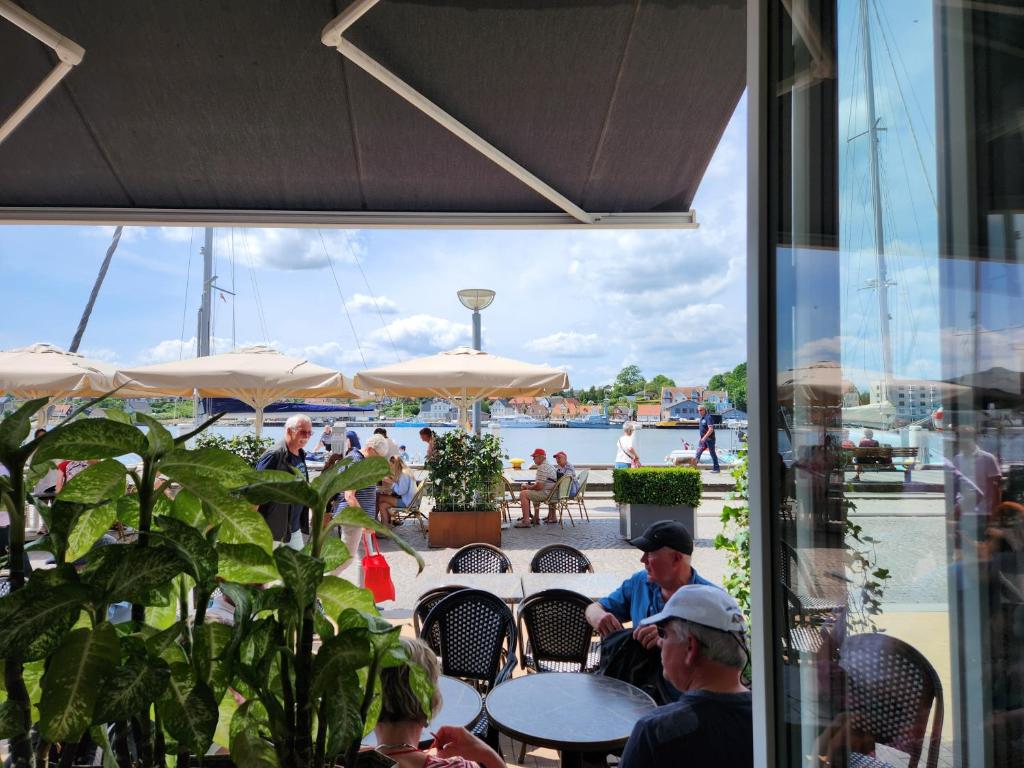 Restaurace v ubytování Harbour Walk