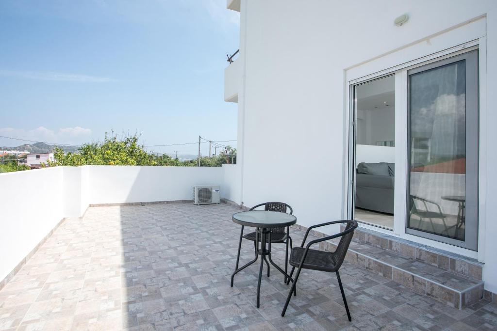 Balkon lub taras w obiekcie VOULA APARTMENTS