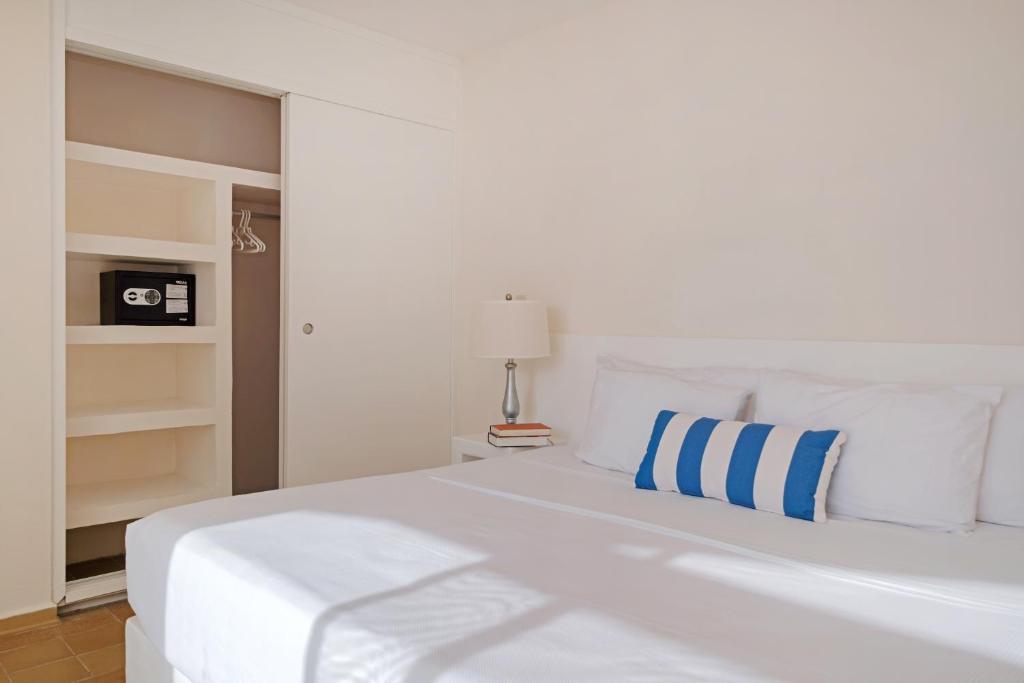 Suites Turquesa photo