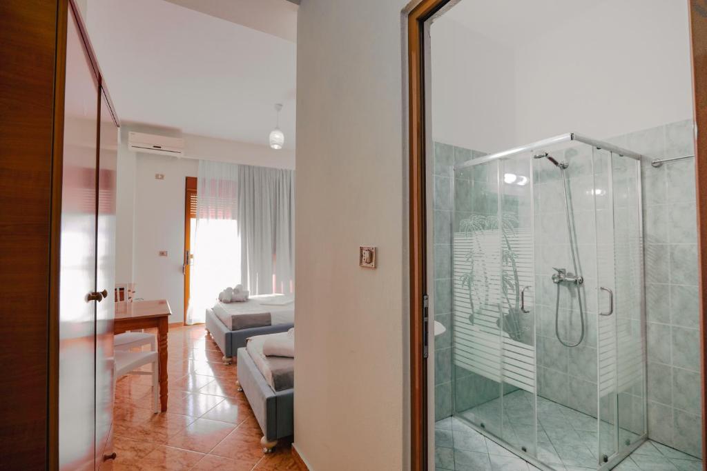 Hotel Panorama - Image 3