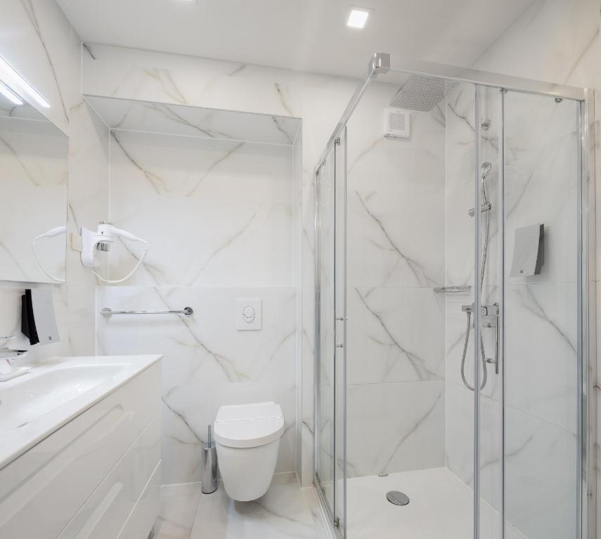 Hotel Central Beach 9 - 12