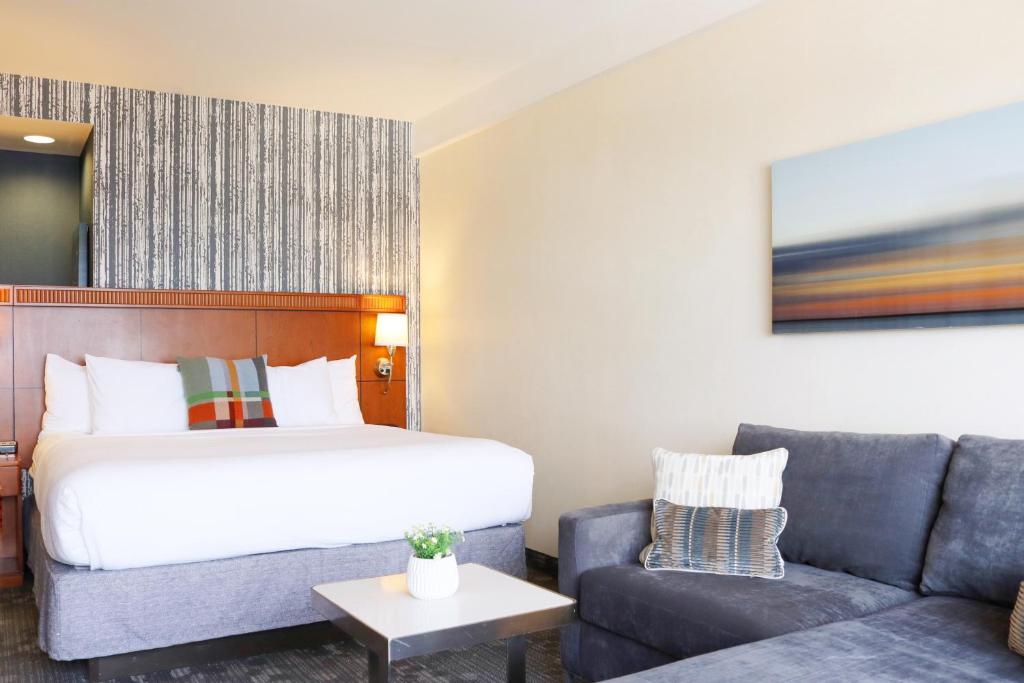 Courtyard Burlington Harbor - Zimmer Mit Kingsize-Bett Und Stadtblick