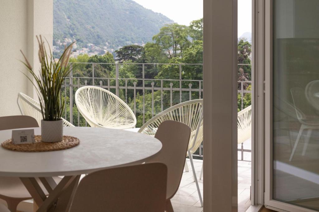 Een algemene foto van de bergen of uitzicht op de bergen vanuit het appartement