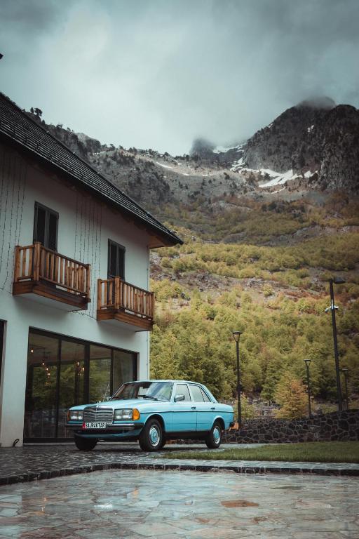 Hotel Kulla e Bajraktarit - Imazhi 6
