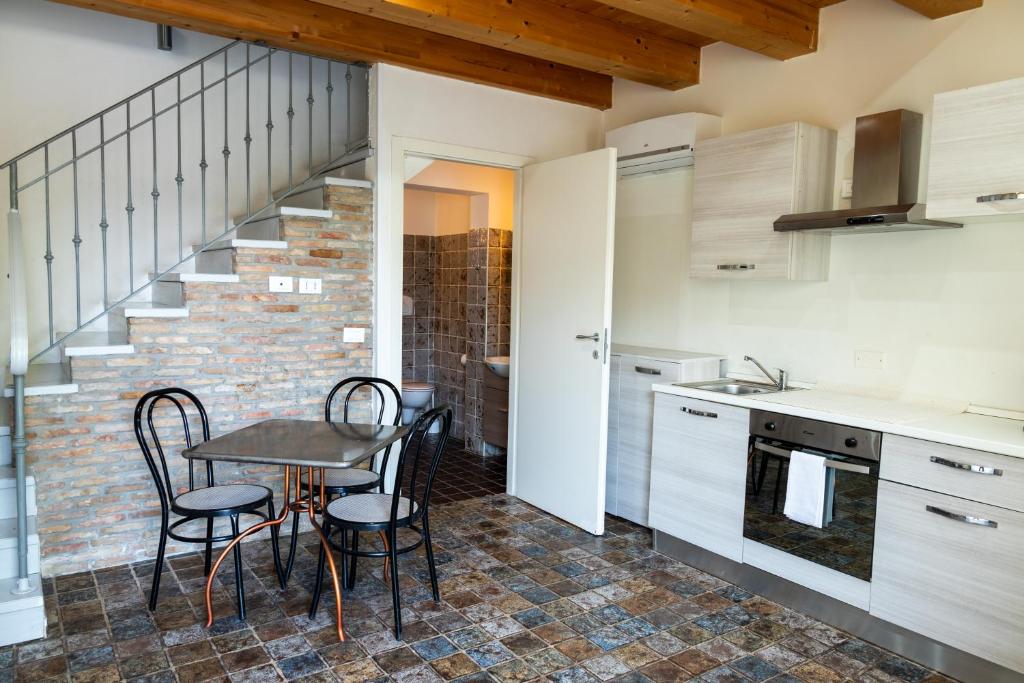 Kuchyňa alebo kuchynka v ubytovaní Delta House