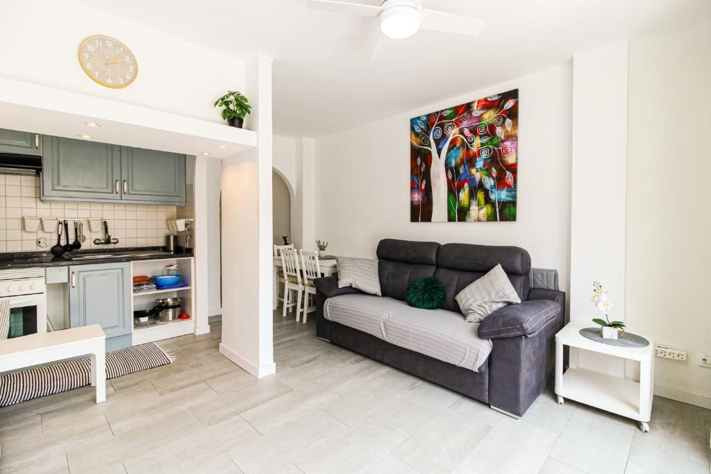 Apartamentos Beautiful penthouse apartment with heated swimming pool Golf del Sur en San Miguel de Abona, Tenerife